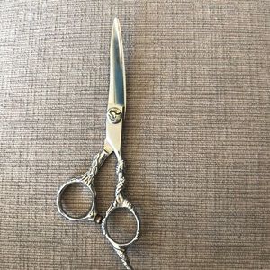 Professional cutting shears. Kamissori 5.5. Dragon
